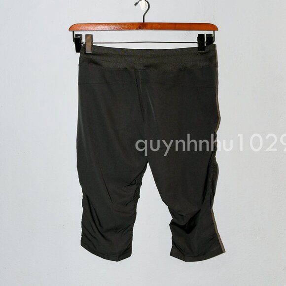 Kirkland Signature Women's Capri IN BLACK - Picture 10 of 11